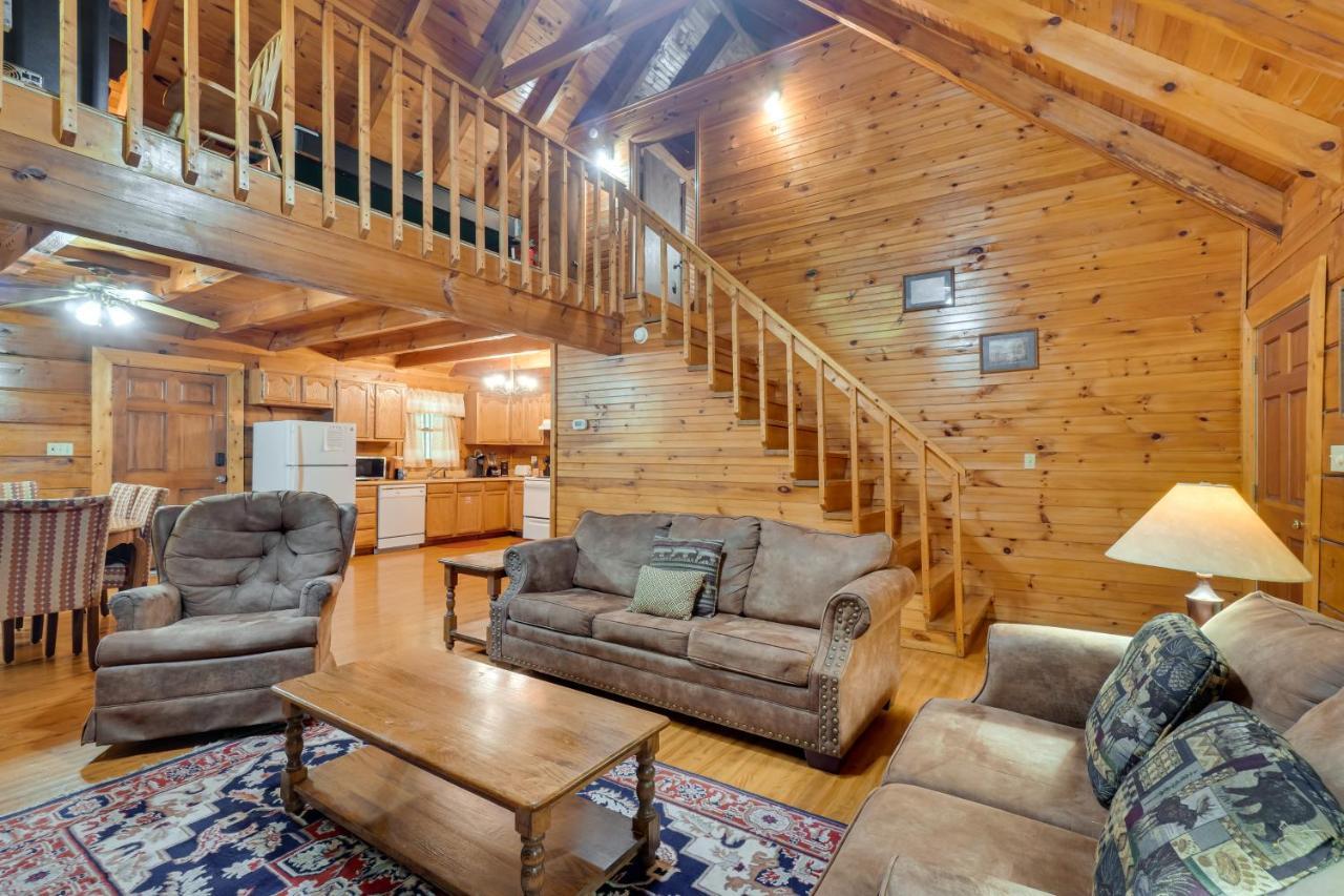 Cabin With Hot Tub About 6 Mi To Downtown Gatlinburg! ภายนอก รูปภาพ