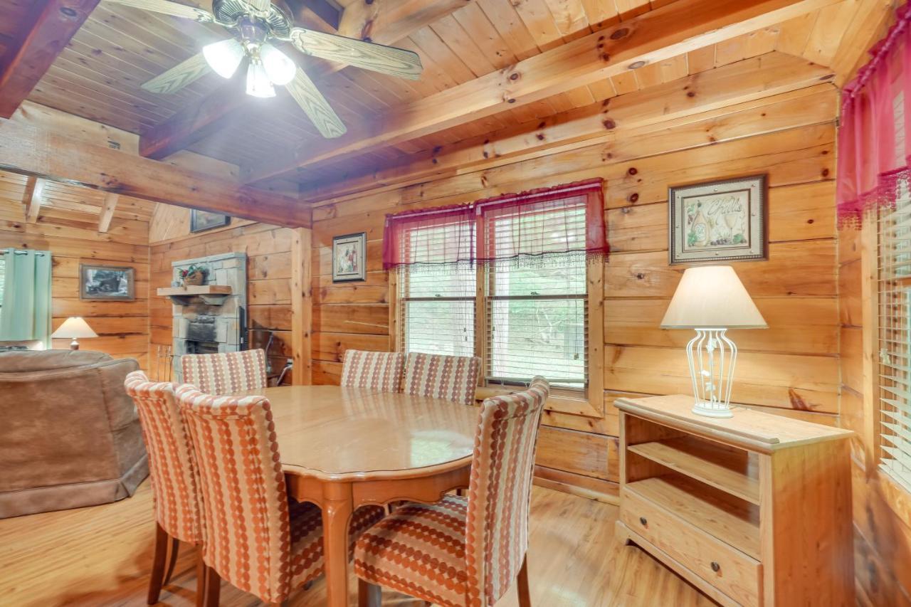 Cabin With Hot Tub About 6 Mi To Downtown Gatlinburg! ภายนอก รูปภาพ